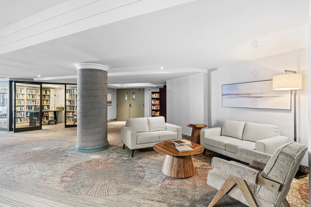 









4450


Prom. Paton

, 202,
Laval (Chomedey),




QC
H7W5J7

