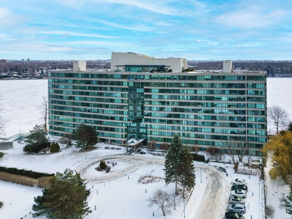 









4450


Prom. Paton

, 202,
Laval (Chomedey),




QC
H7W5J7

