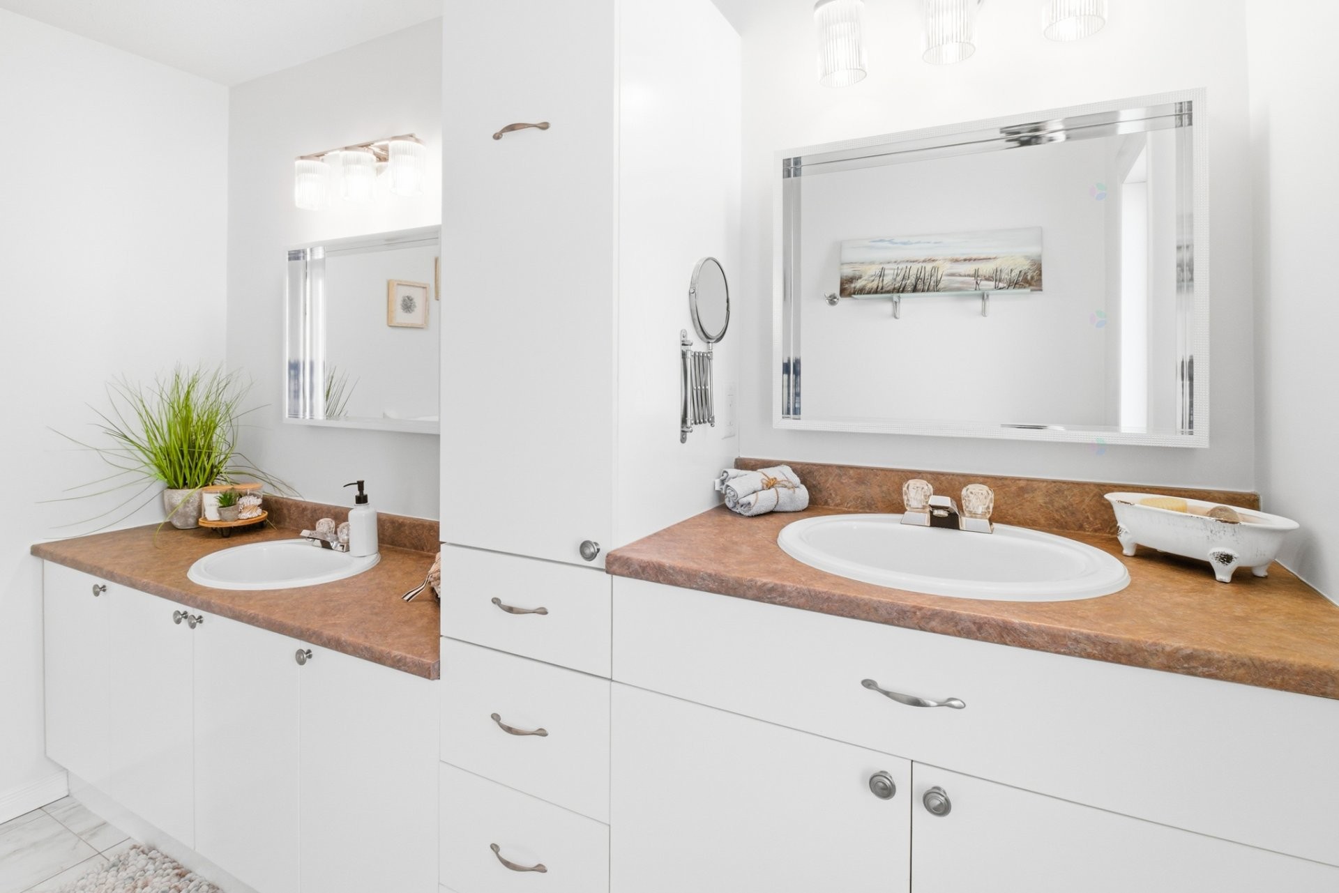 









22


Rue James-Byrne

,
Gatineau (Aylmer),




QC
J9H7K2

