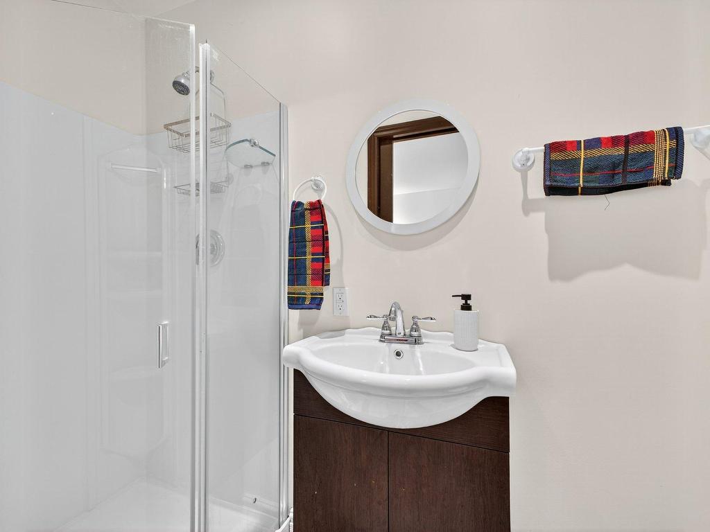 









6796


23e Avenue

,
Rosemont/La Petite-Patrie (Montréal),




QC
H1T4C5

