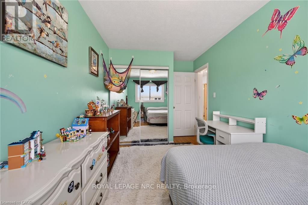 












115 FOREST STREET E

,
Haldimand,




Ontario
N1A1B9

