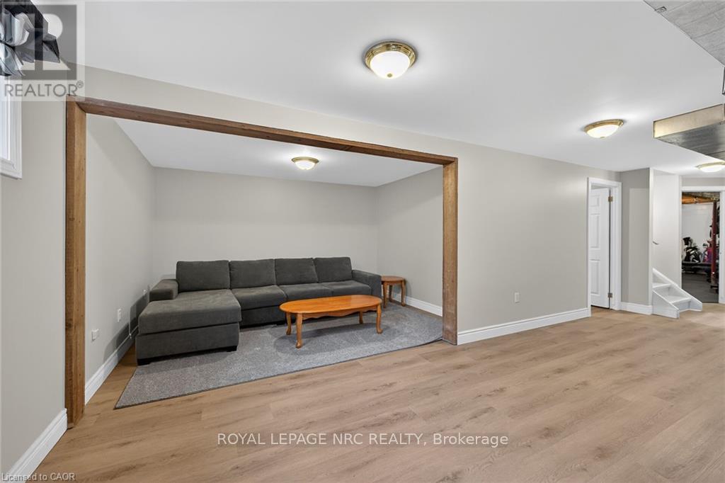 












115 FOREST STREET E

,
Haldimand,




Ontario
N1A1B9

