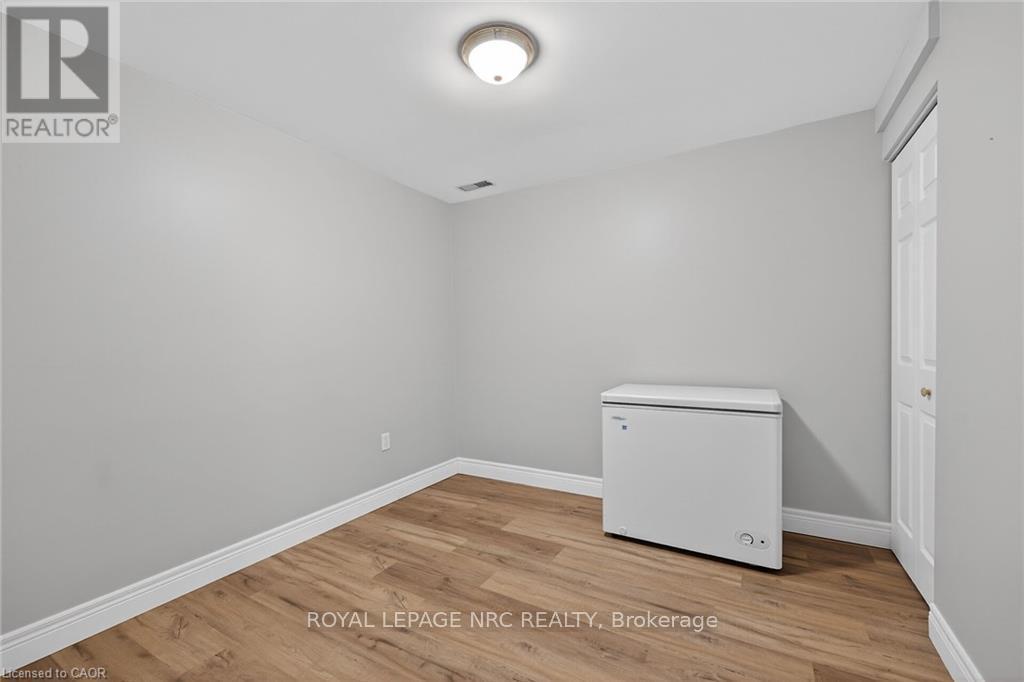 












115 FOREST STREET E

,
Haldimand,




Ontario
N1A1B9

