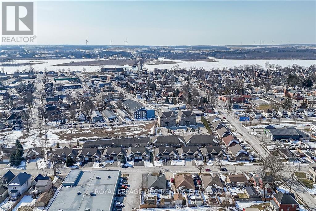 












115 FOREST STREET E

,
Haldimand,




Ontario
N1A1B9

