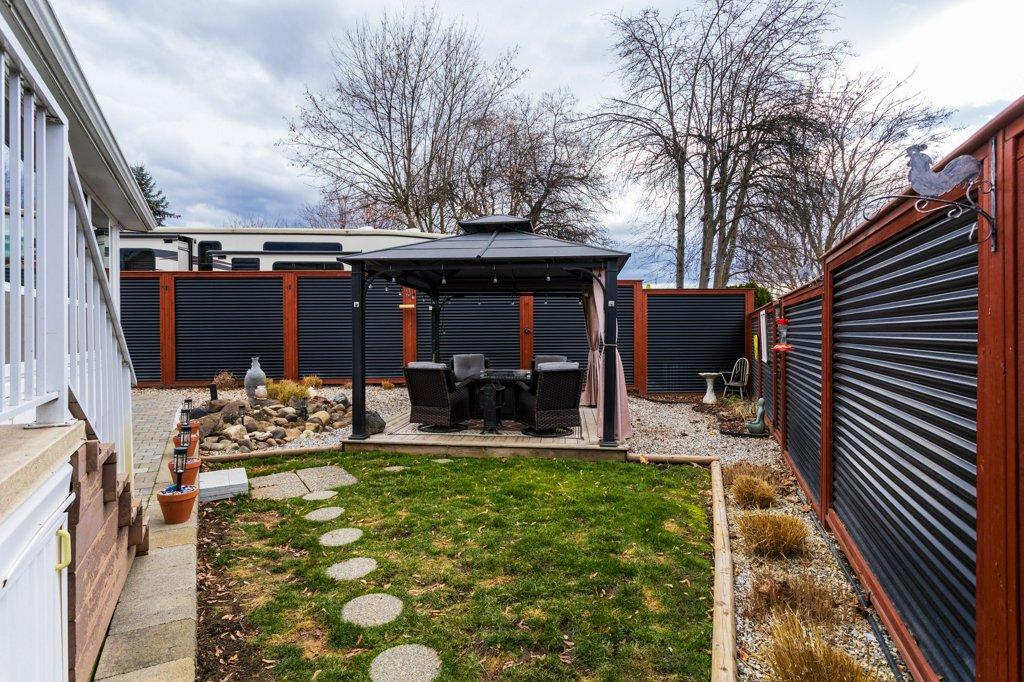 









415


Commonwealth

Road, 35,
Kelowna,




BC
V4V 1P4

