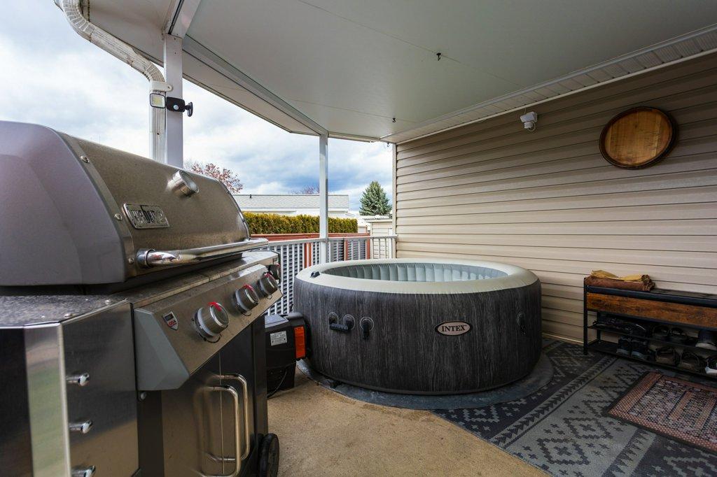 









415


Commonwealth

Road, 35,
Kelowna,




BC
V4V 1P4

