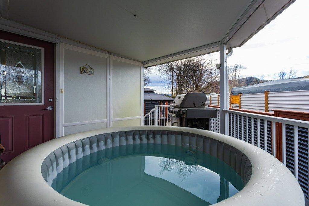 









415


Commonwealth

Road, 35,
Kelowna,




BC
V4V 1P4

