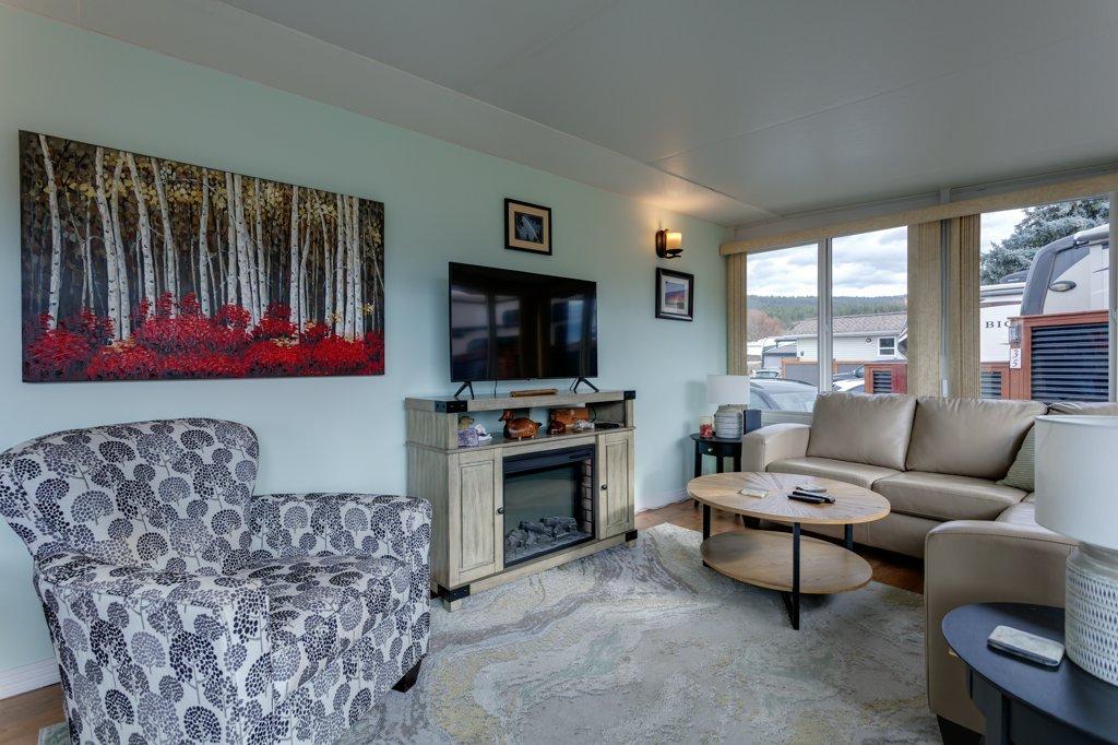 









415


Commonwealth

Road, 35,
Kelowna,




BC
V4V 1P4

