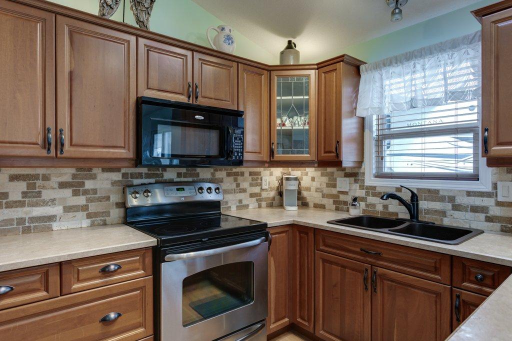 









415


Commonwealth

Road, 35,
Kelowna,




BC
V4V 1P4

