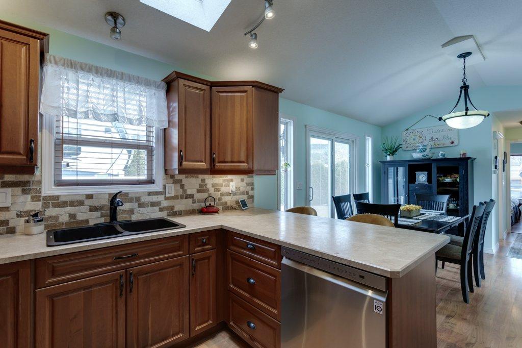 









415


Commonwealth

Road, 35,
Kelowna,




BC
V4V 1P4

