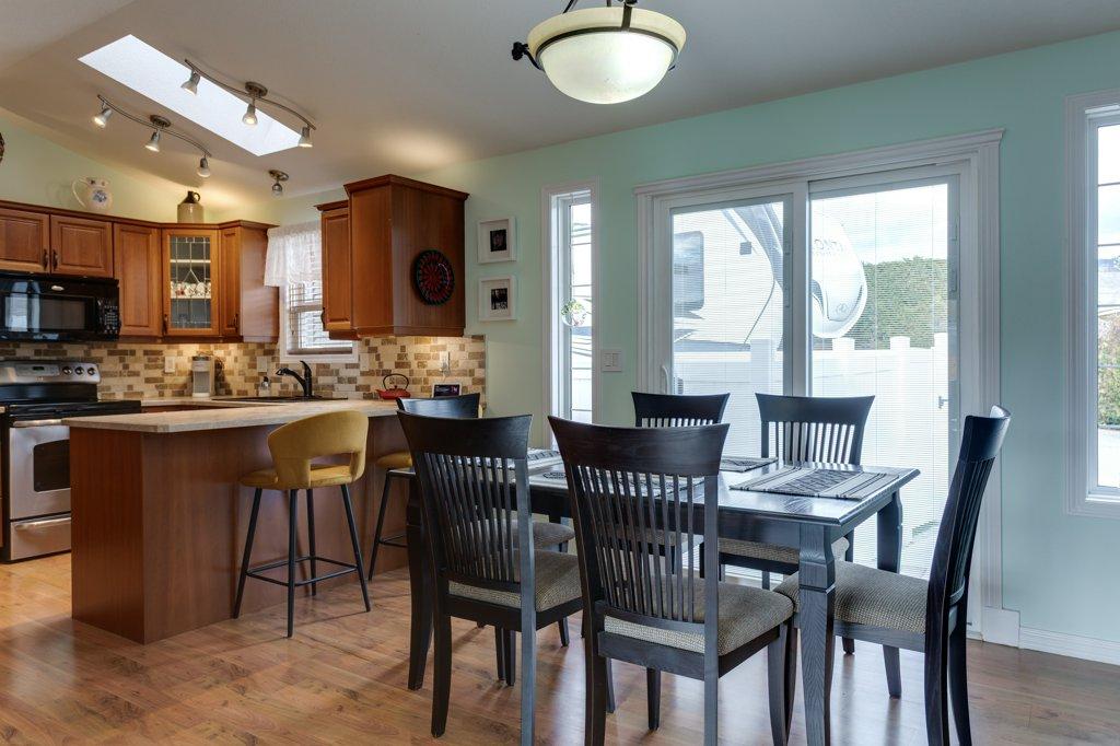 









415


Commonwealth

Road, 35,
Kelowna,




BC
V4V 1P4

