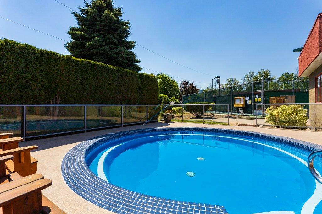 









415


Commonwealth

Road, 35,
Kelowna,




BC
V4V 1P4

