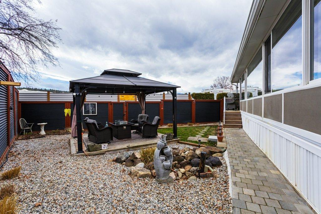 









415


Commonwealth

Road, 35,
Kelowna,




BC
V4V 1P4

