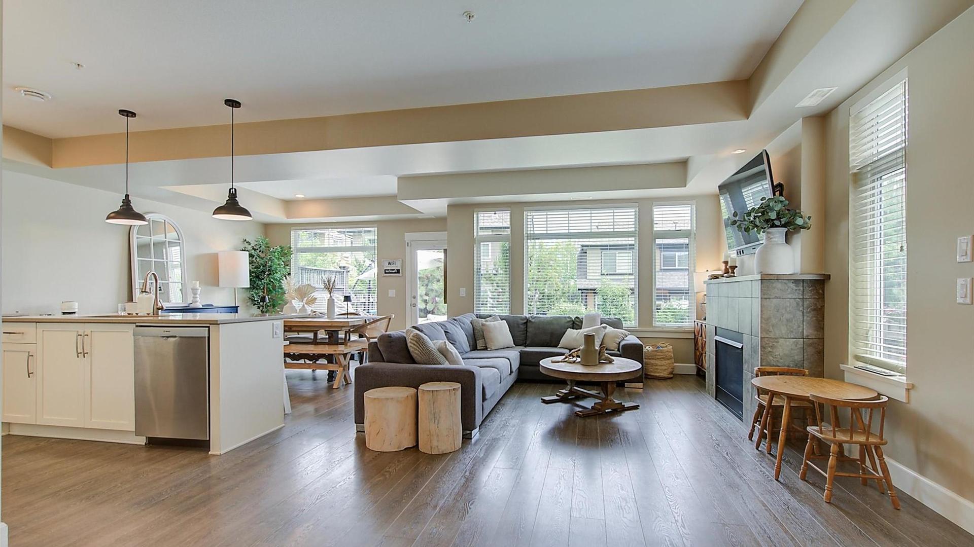 









12850


Stillwater

Court, 11,
Lake Country,




BC
V4V 2S9

