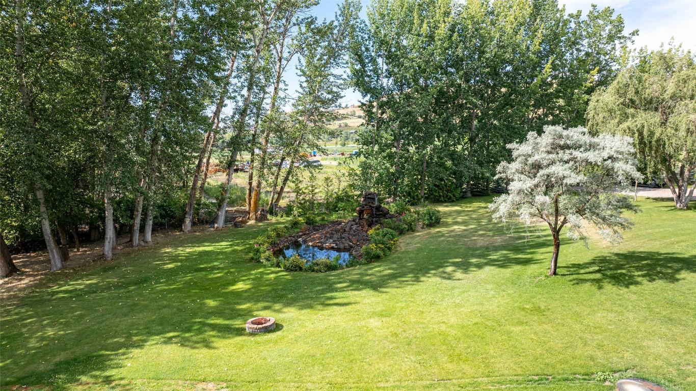 









7821


Old Kamloops

Road,
Vernon,




BC
V1H 1W8

