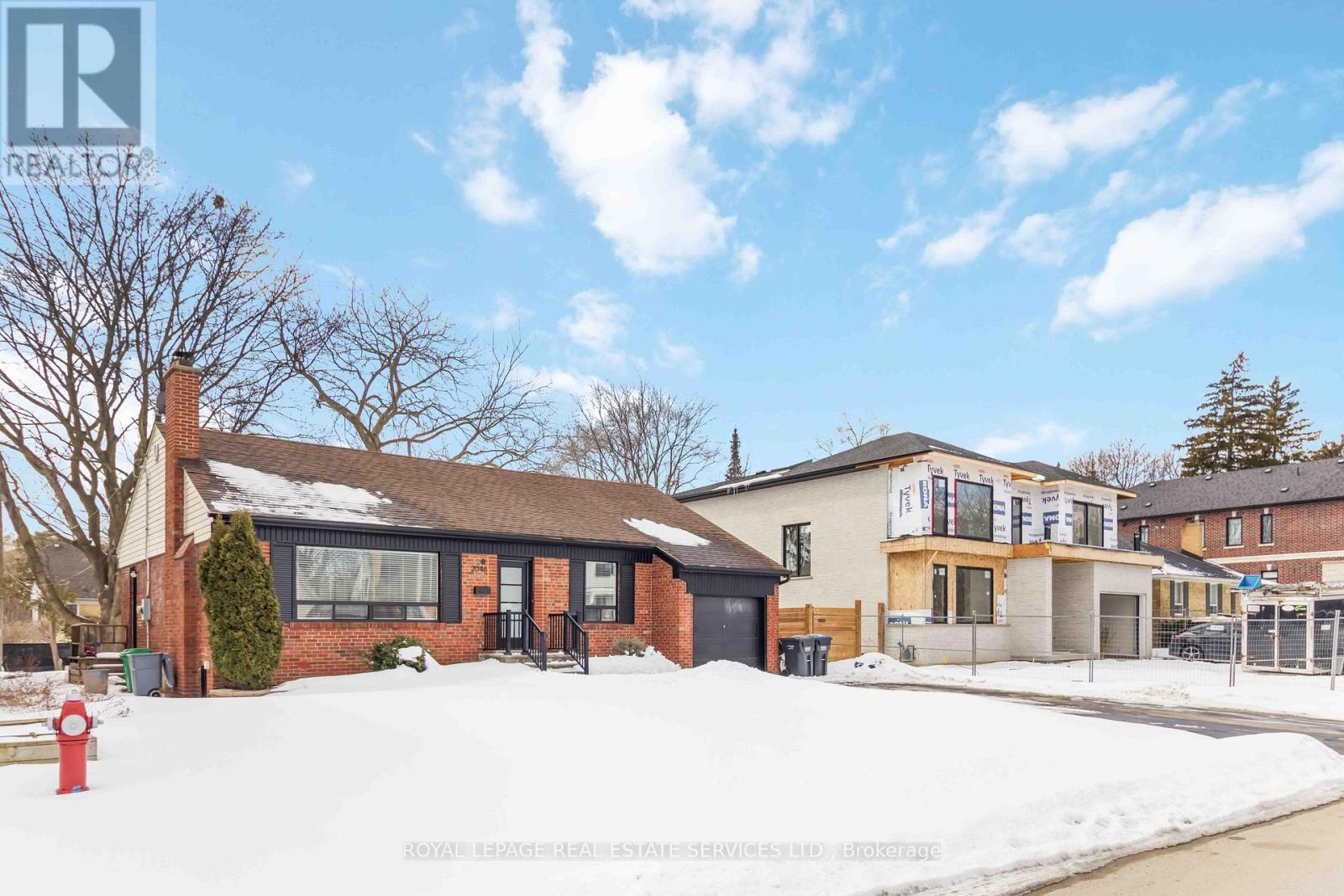 












MAIN - 2046 REDAN DRIVE

,
Mississauga,




Ontario
L4Y1N8

