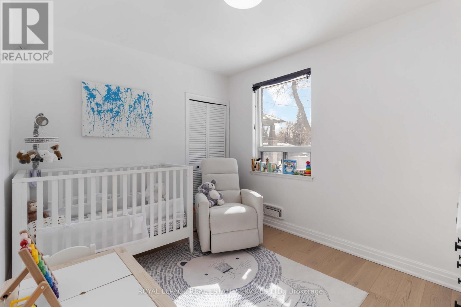 












MAIN - 2046 REDAN DRIVE

,
Mississauga,




Ontario
L4Y1N8

