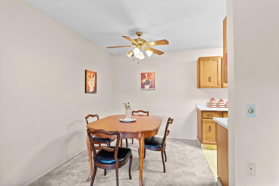 









555


Rowcliffe

Avenue, 406,
Kelowna,




BC
V1Y 5Y8

