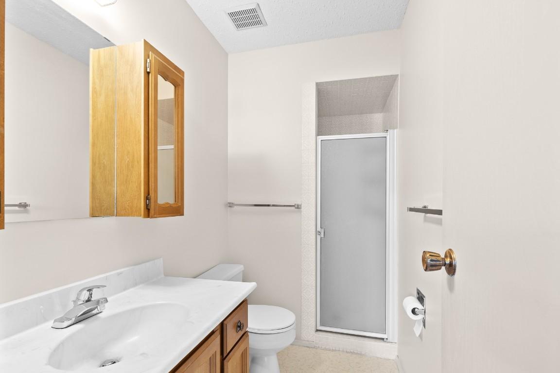 









555


Rowcliffe

Avenue, 406,
Kelowna,




BC
V1Y 5Y8

