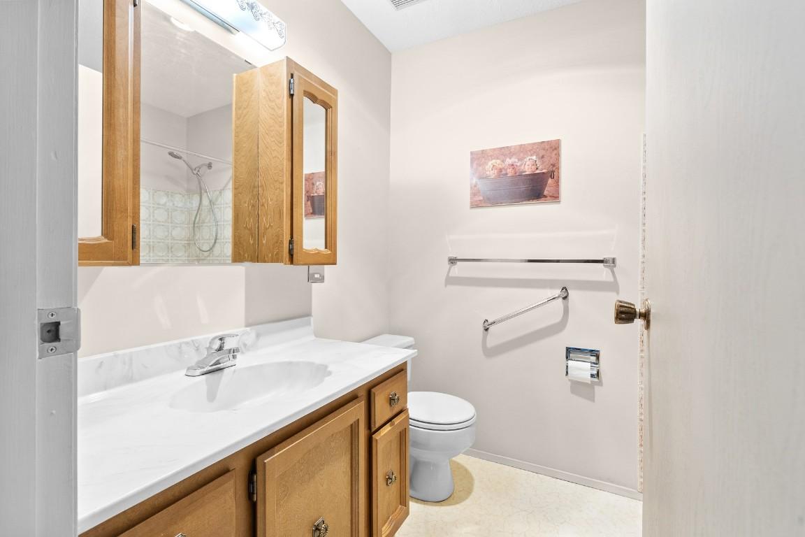 









555


Rowcliffe

Avenue, 406,
Kelowna,




BC
V1Y 5Y8

