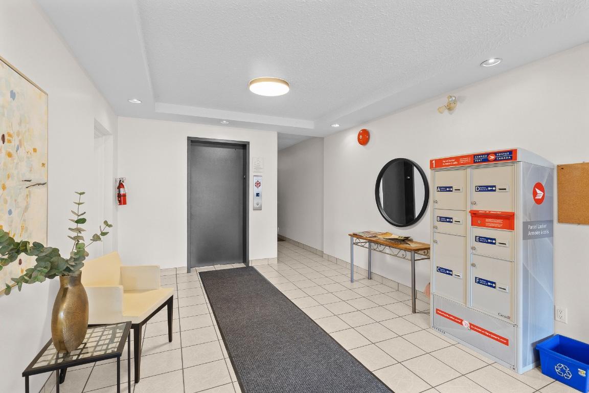 









555


Rowcliffe

Avenue, 406,
Kelowna,




BC
V1Y 5Y8

