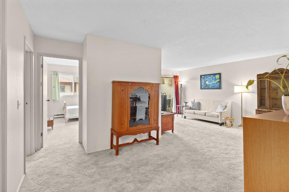 









555


Rowcliffe

Avenue, 406,
Kelowna,




BC
V1Y 5Y8

