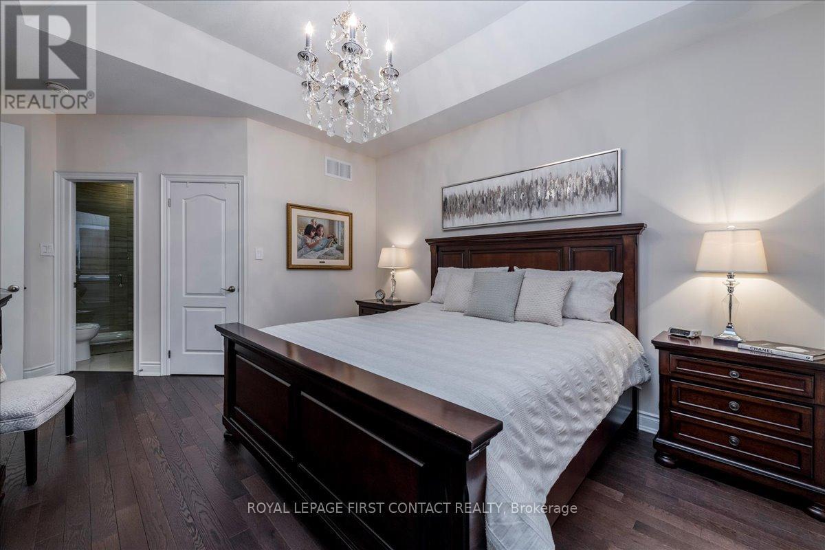 












222 RIDGE WAY

,
New Tecumseth,




Ontario
L9R0H2

