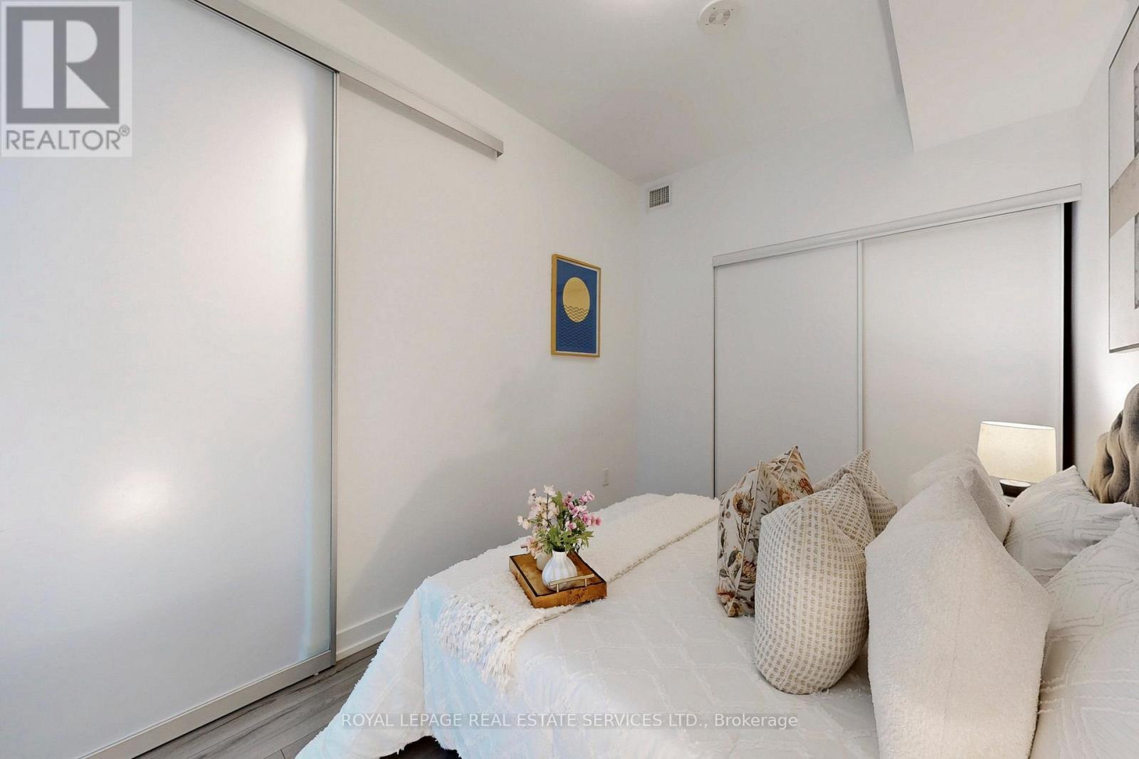 












310 - 1195 THE QUEENSWAY

,
Toronto,




Ontario
M8Z0H1

