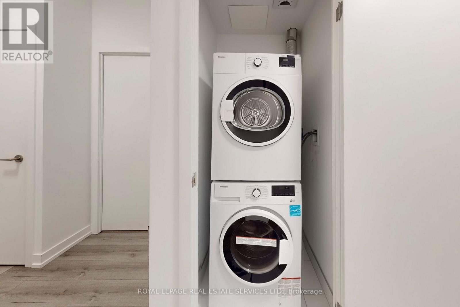 












310 - 1195 THE QUEENSWAY

,
Toronto,




Ontario
M8Z0H1

