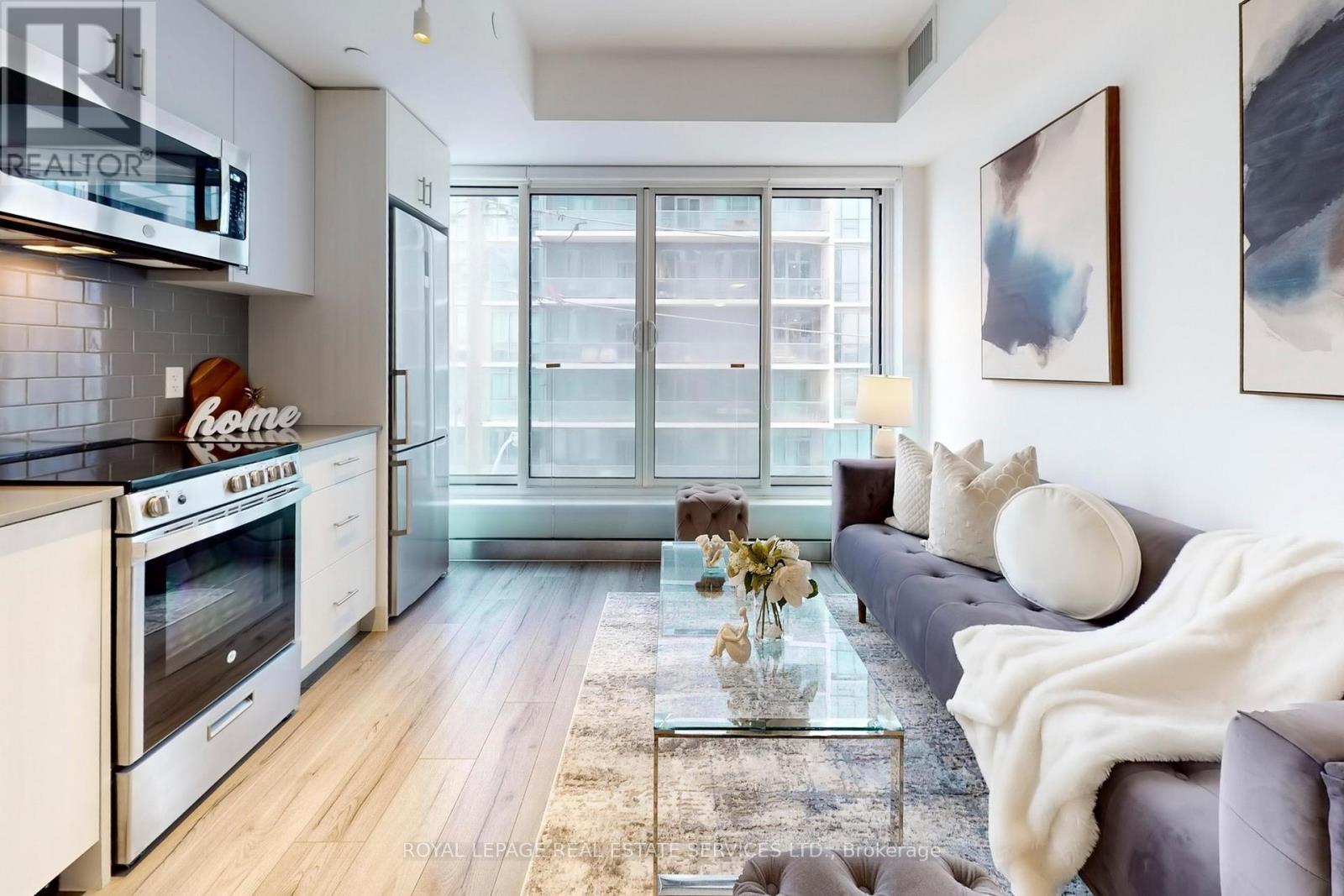 












310 - 1195 THE QUEENSWAY

,
Toronto,




Ontario
M8Z0H1

