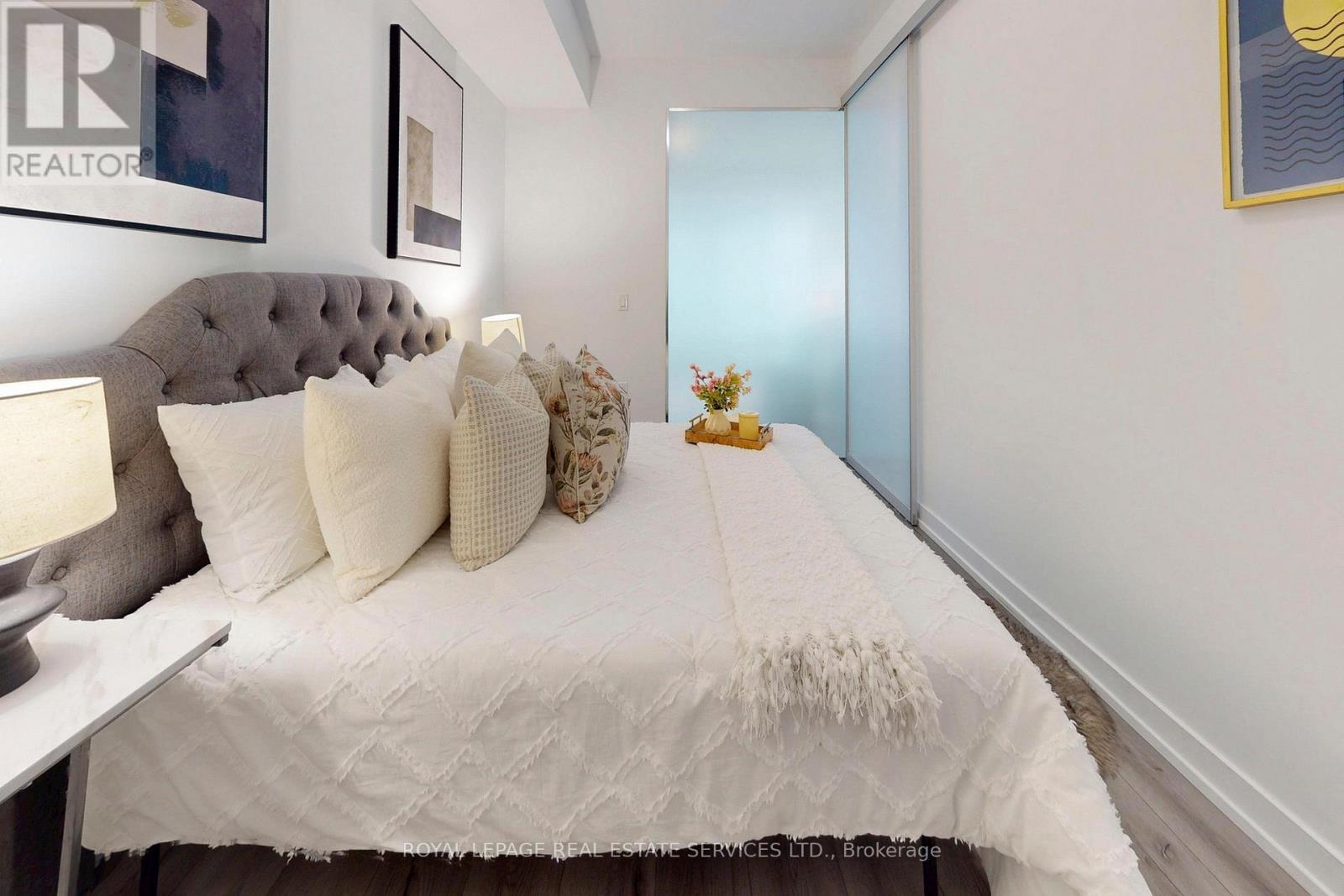 












310 - 1195 THE QUEENSWAY

,
Toronto,




Ontario
M8Z0H1

