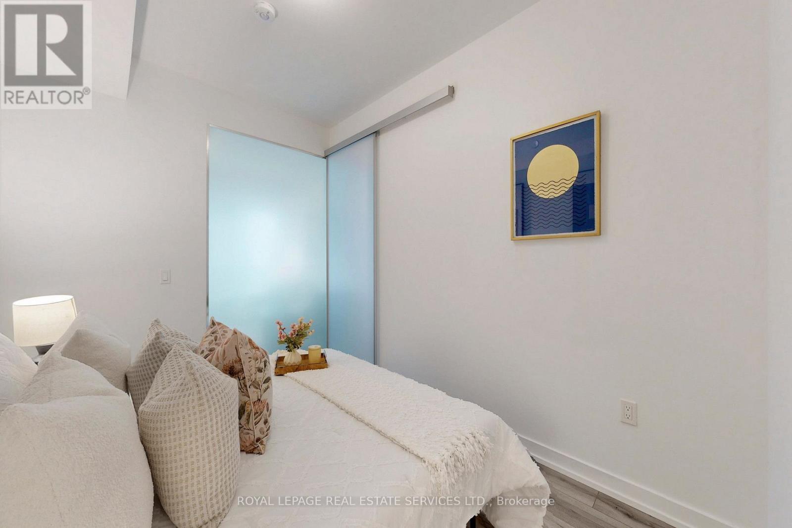 












310 - 1195 THE QUEENSWAY

,
Toronto,




Ontario
M8Z0H1

