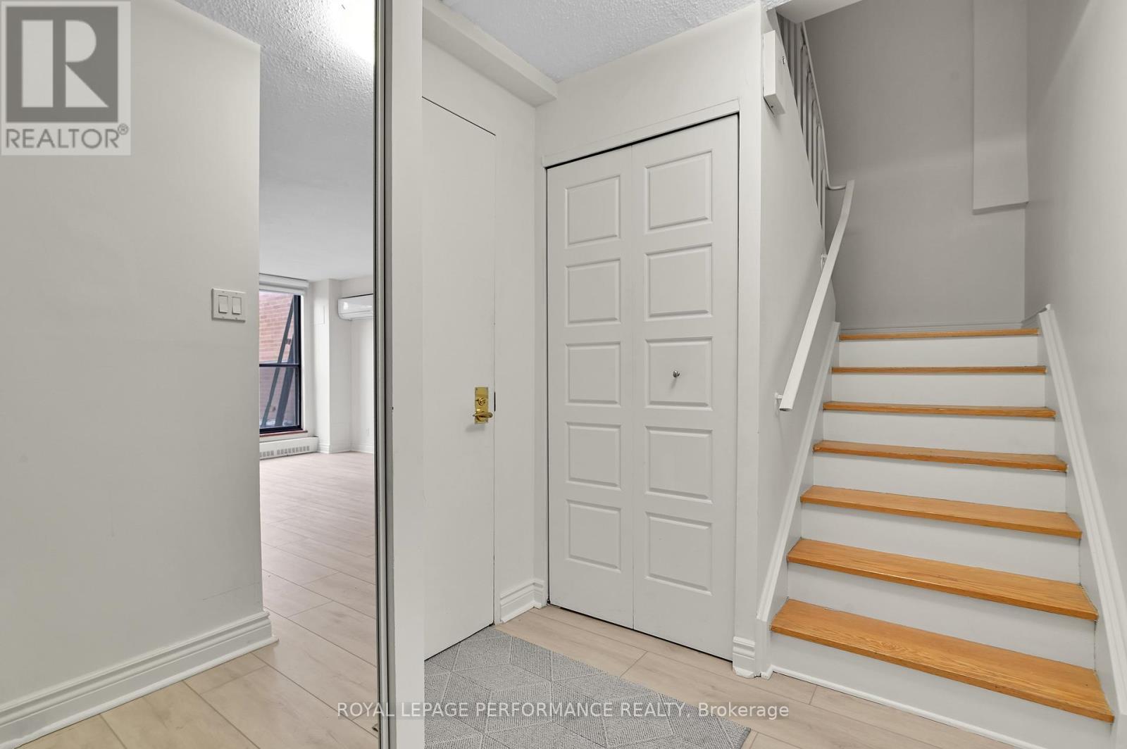 












344 - 515 ST LAURENT BOULEVARD

,
Ottawa,




Ontario
K1K3X5

