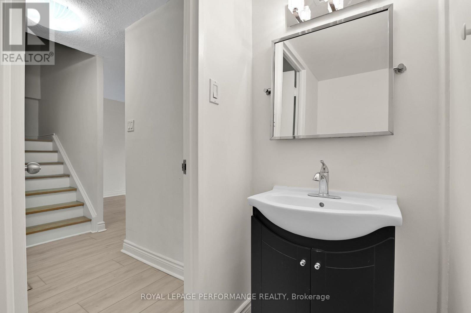 












344 - 515 ST LAURENT BOULEVARD

,
Ottawa,




Ontario
K1K3X5

