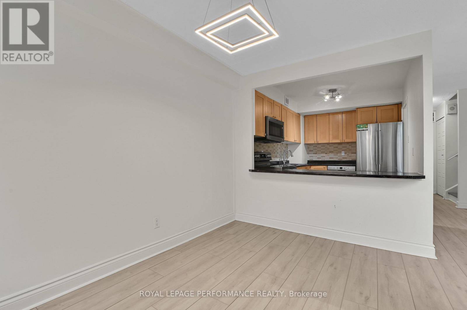












344 - 515 ST LAURENT BOULEVARD

,
Ottawa,




Ontario
K1K3X5

