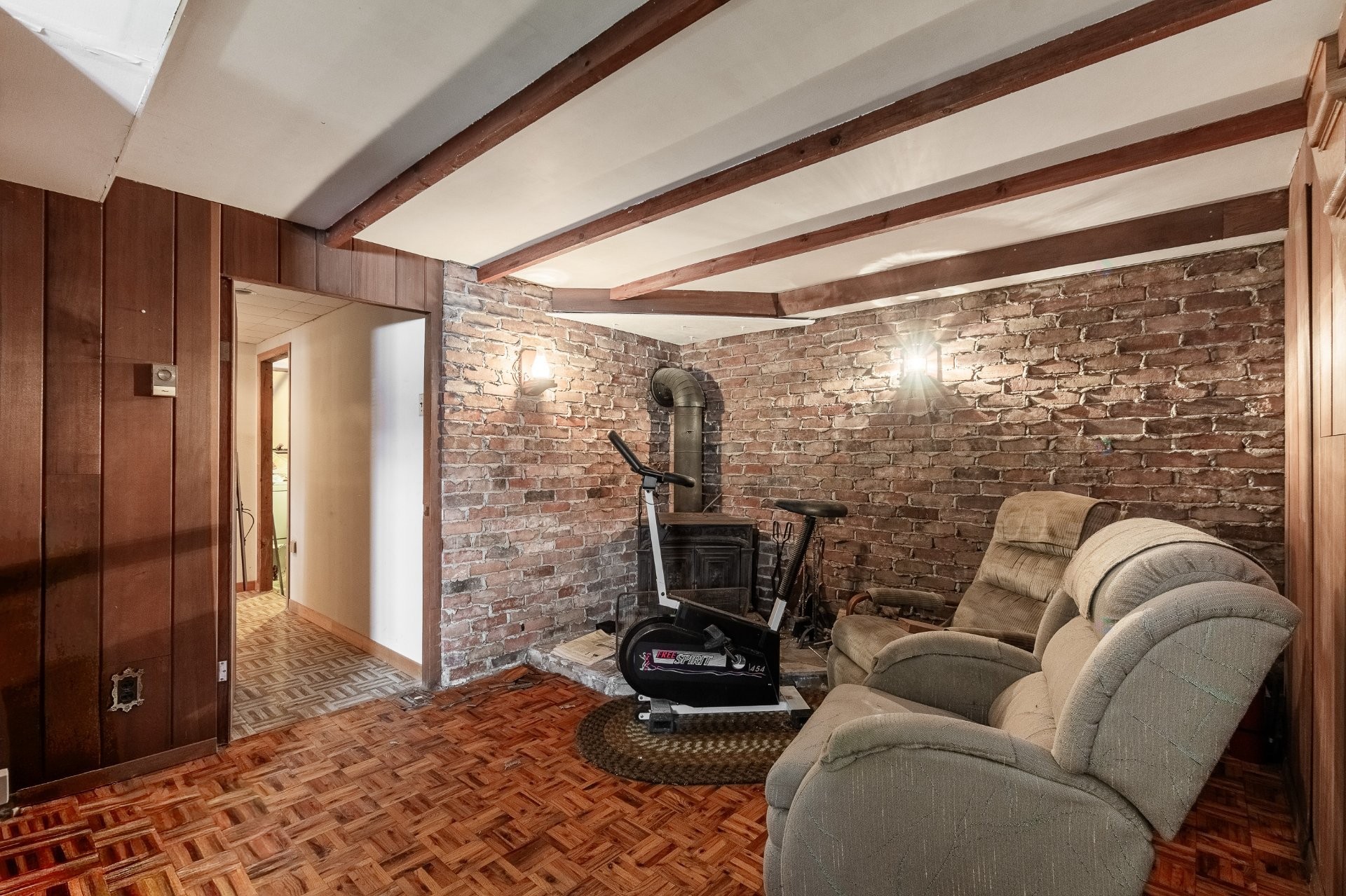 









11027


Av. Racette

,
Montréal (Montréal-Nord),




QC
H3N2Z3

