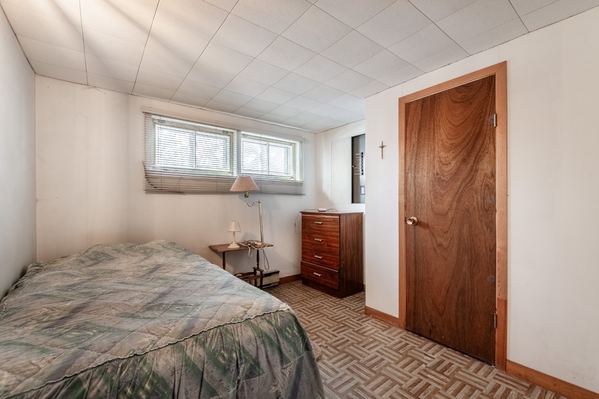 









11027


Av. Racette

,
Montréal (Montréal-Nord),




QC
H3N2Z3

