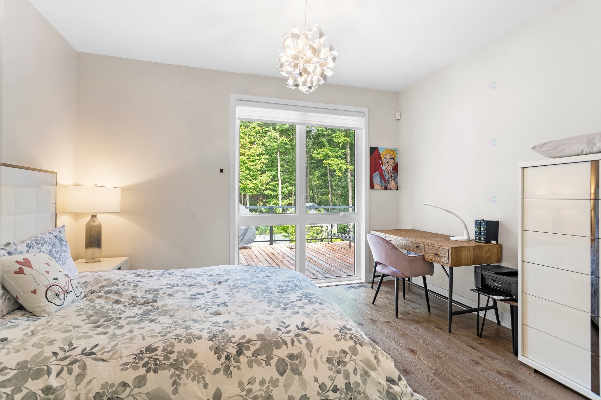 









443


Ch. de l'Héritage

,
Saint-Sauveur,




QC
J0R1R4

