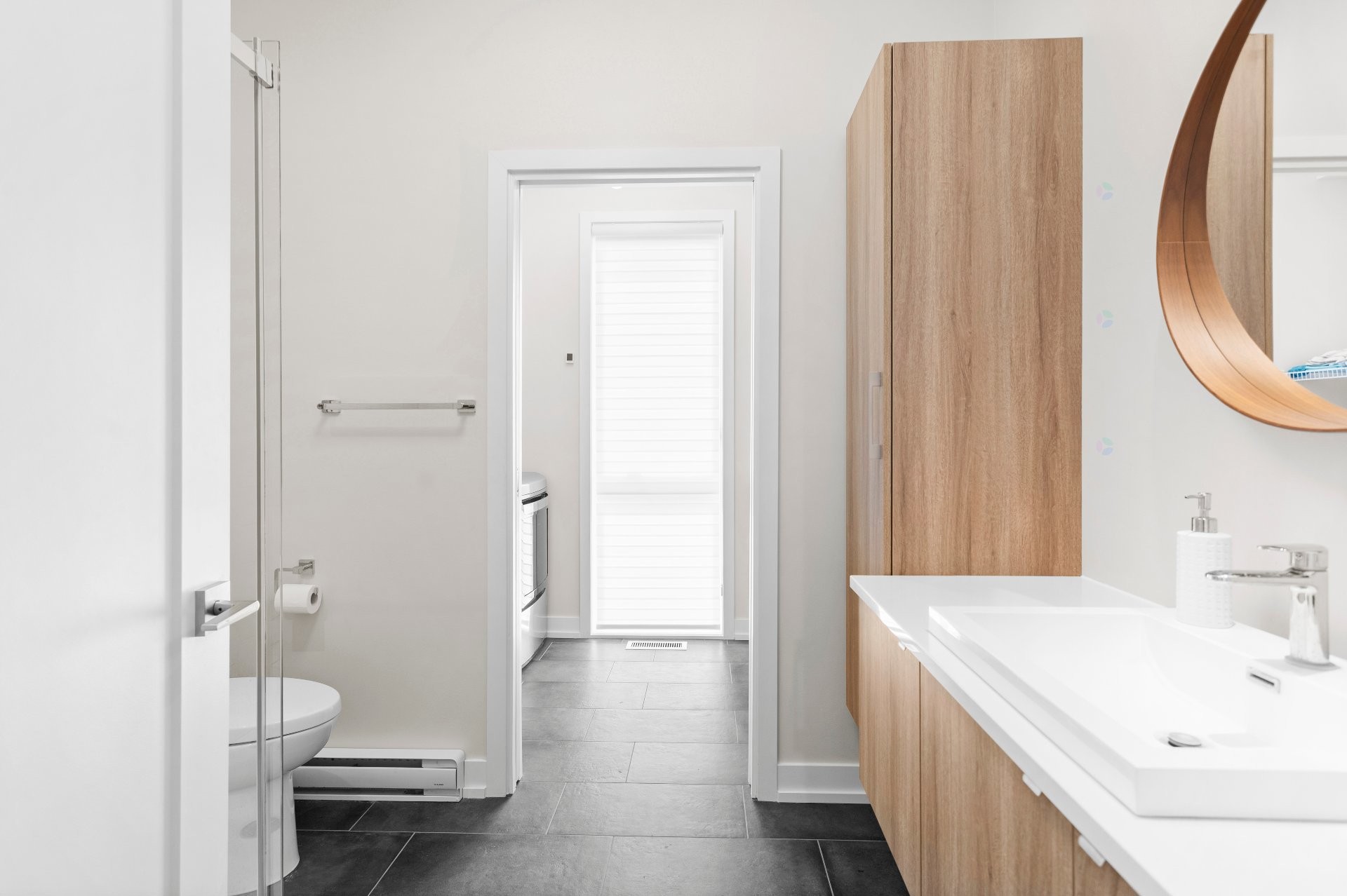 









443


Ch. de l'Héritage

,
Saint-Sauveur,




QC
J0R1R4

