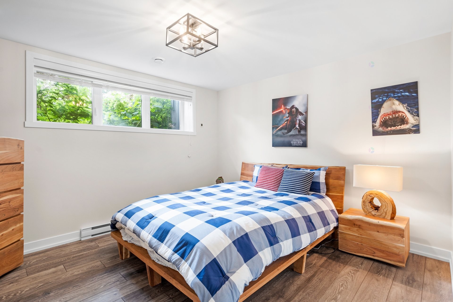 









443


Ch. de l'Héritage

,
Saint-Sauveur,




QC
J0R1R4

