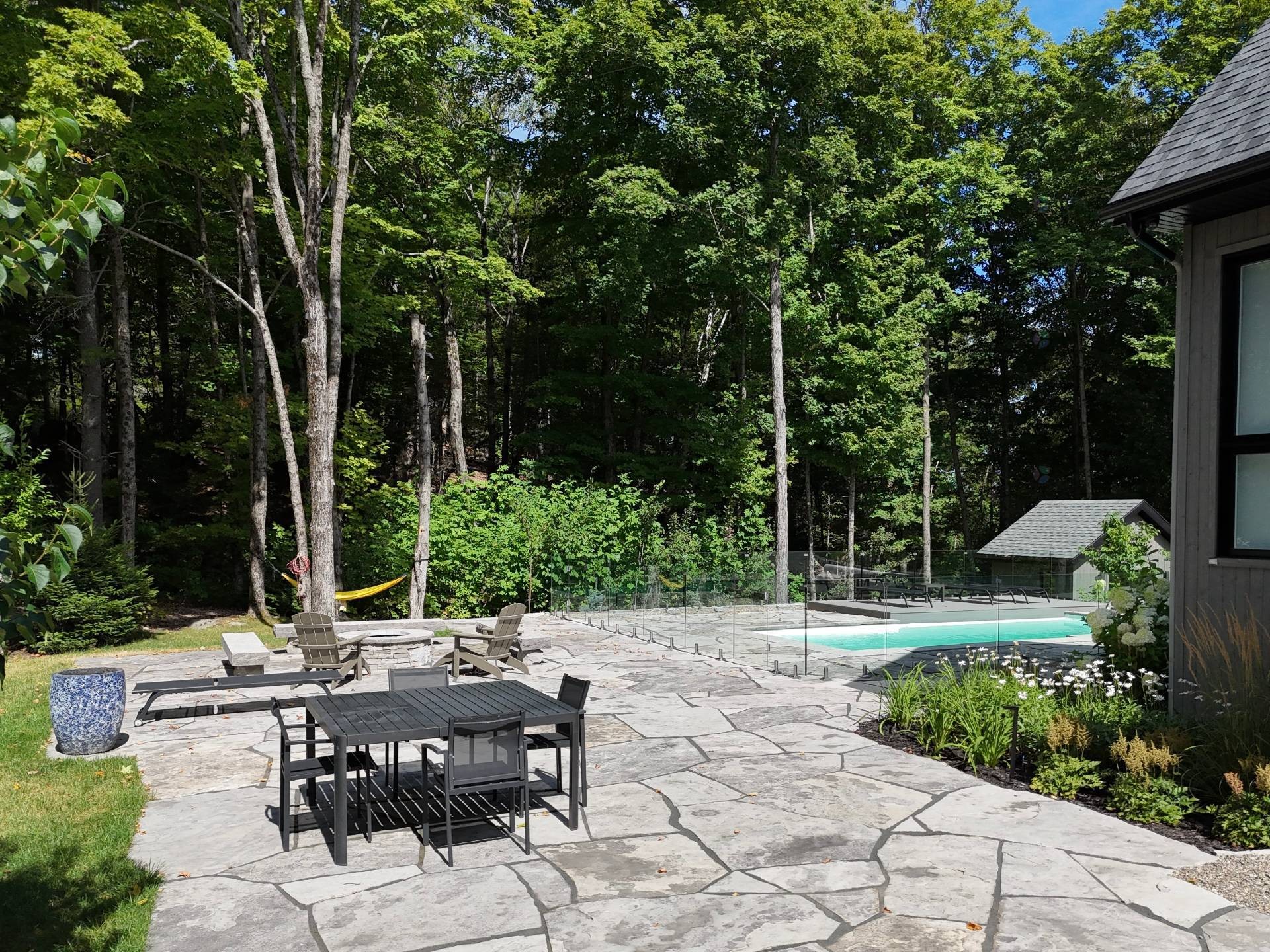 









443


Ch. de l'Héritage

,
Saint-Sauveur,




QC
J0R1R4

