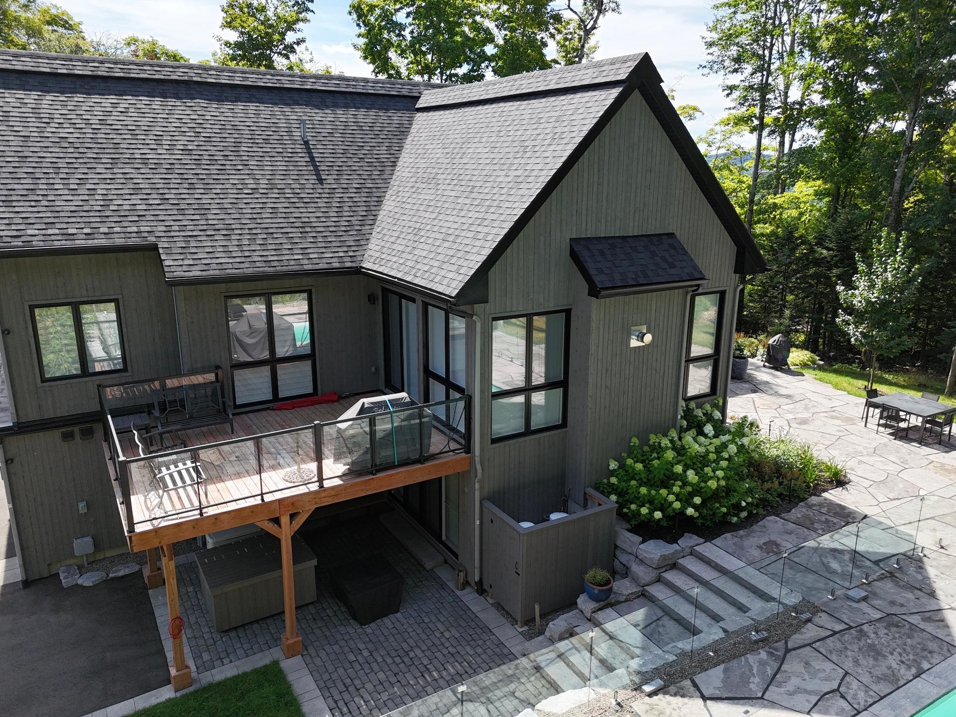 









443


Ch. de l'Héritage

,
Saint-Sauveur,




QC
J0R1R4

