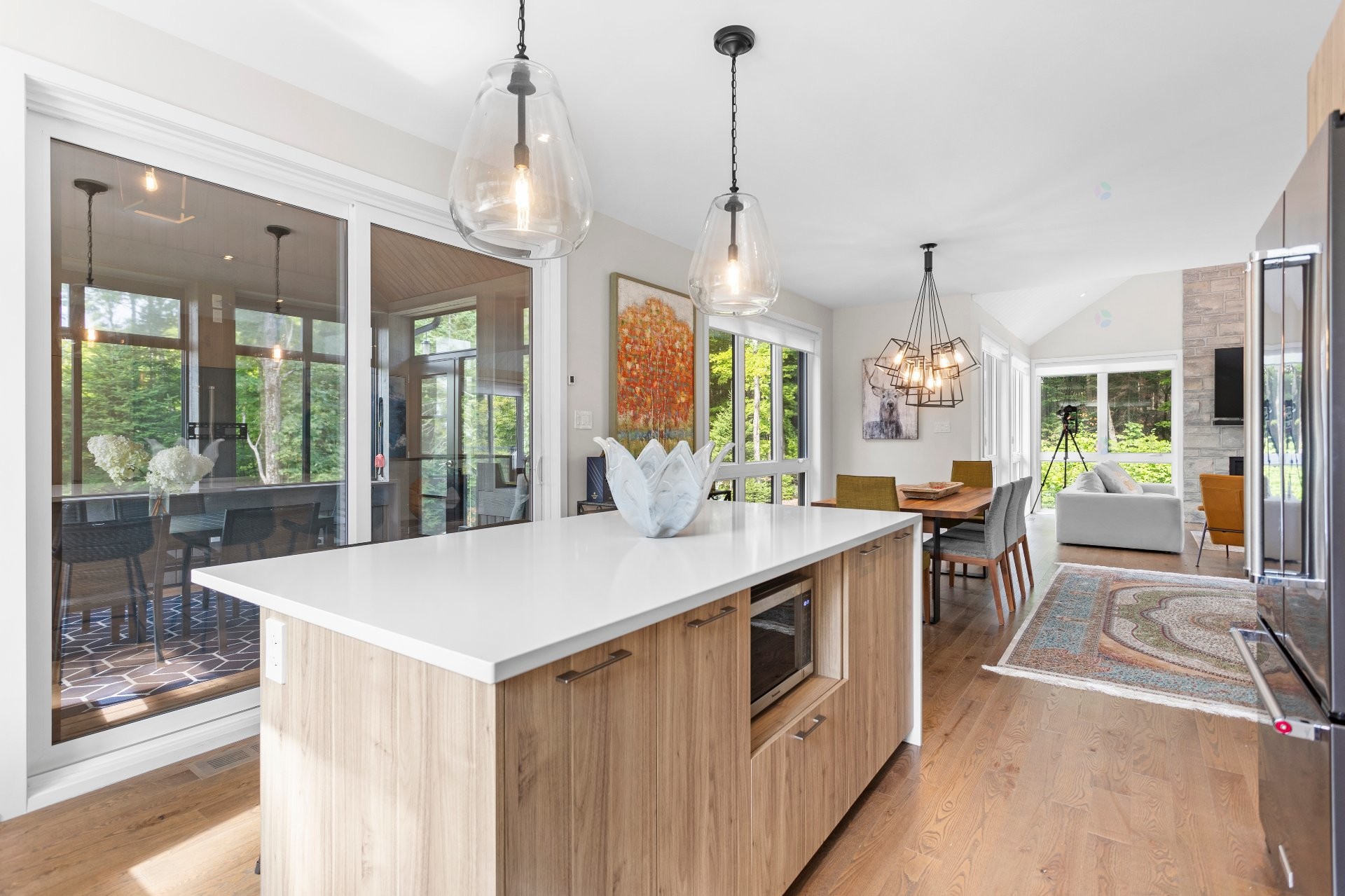 









443


Ch. de l'Héritage

,
Saint-Sauveur,




QC
J0R1R4

