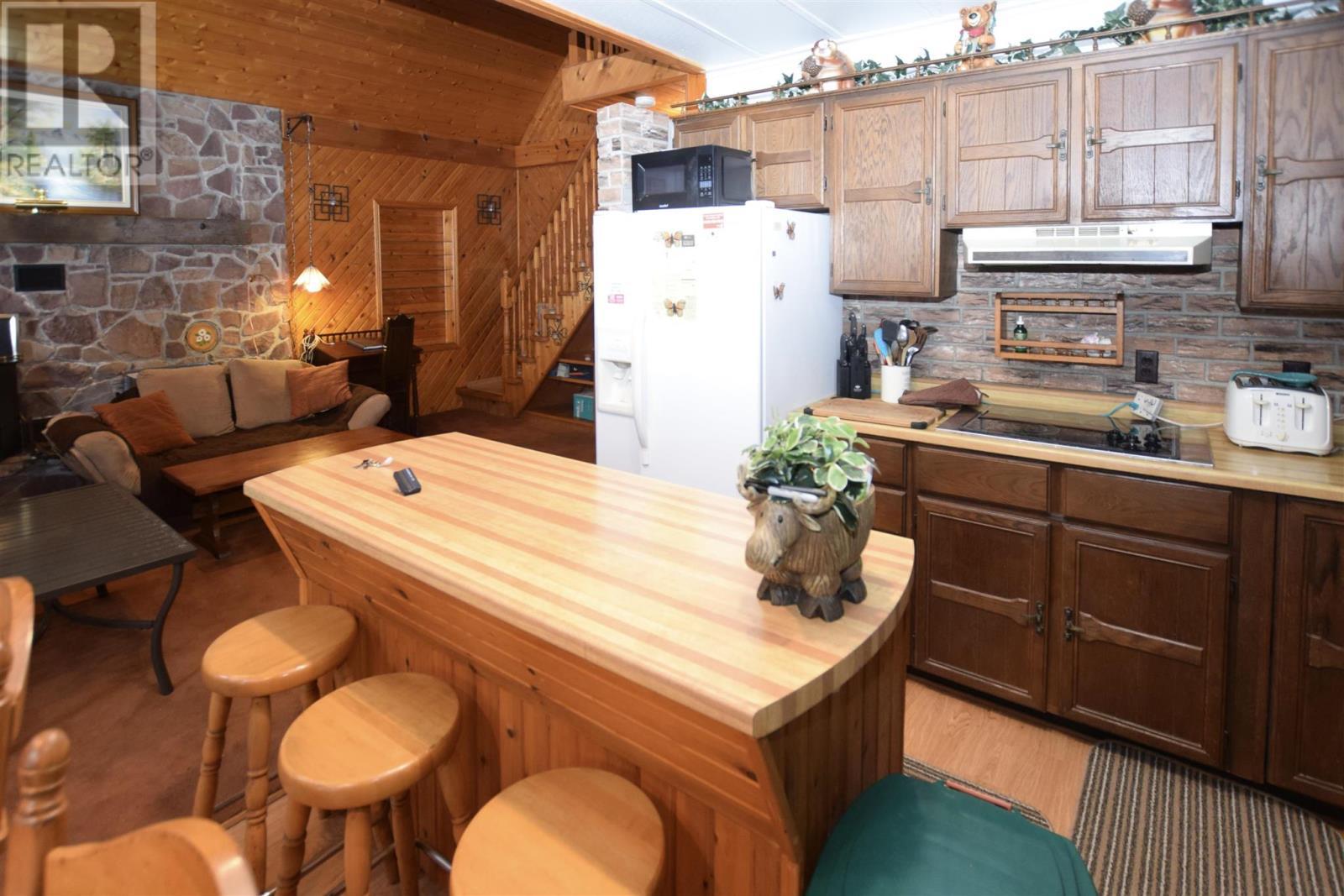 












109 Cressey RD

,
Thessalon,




Ontario
P0R1L0

