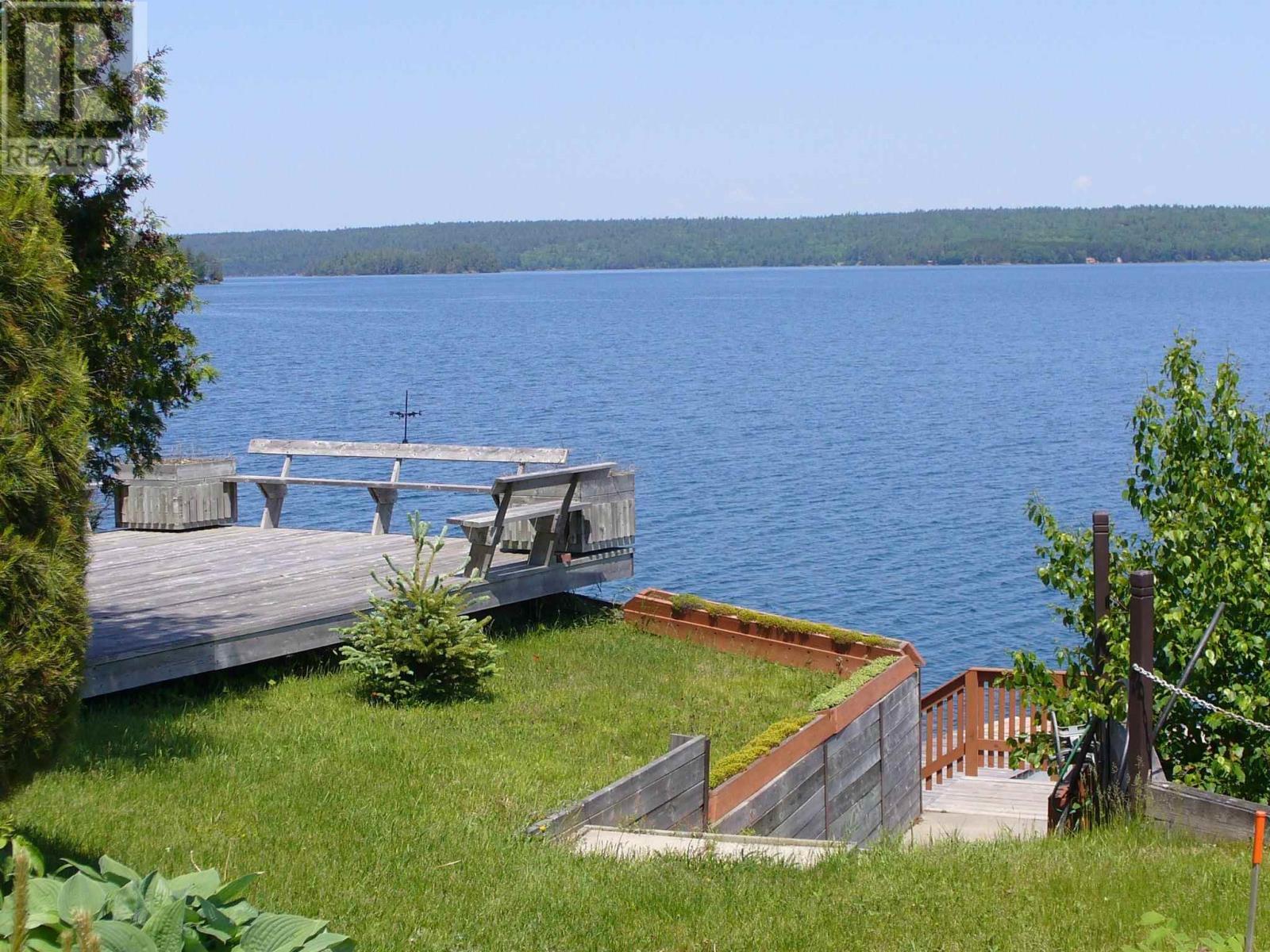 












109 Cressey RD

,
Thessalon,




Ontario
P0R1L0

