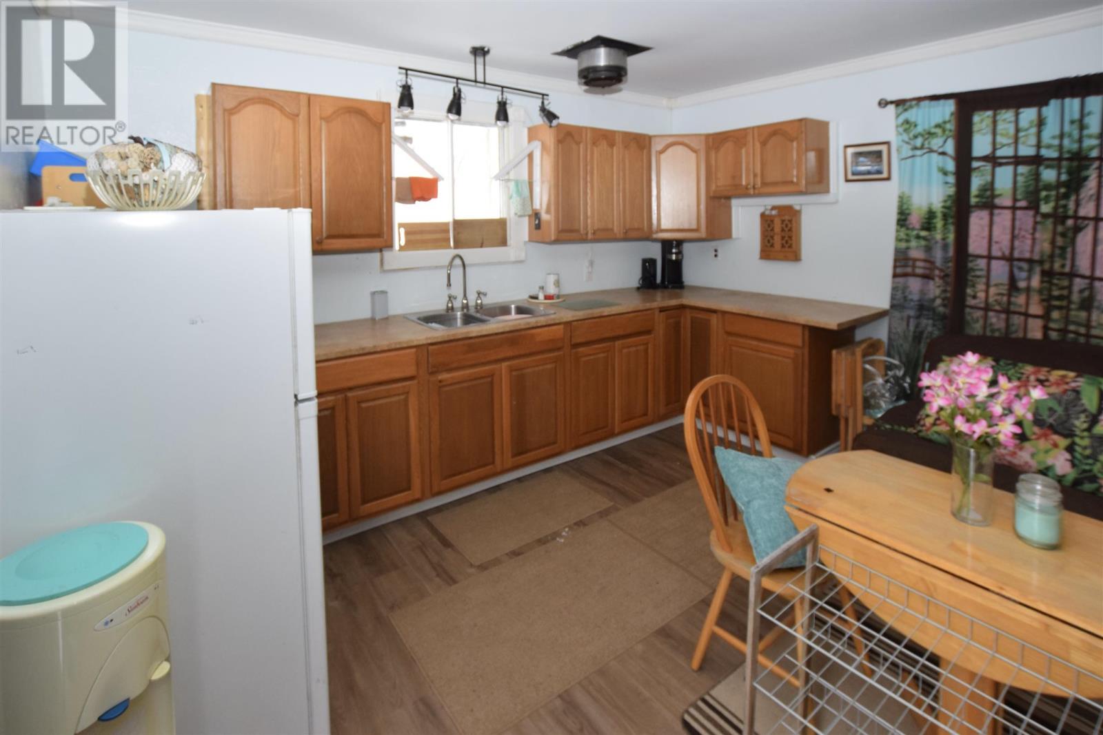 












109 Cressey RD

,
Thessalon,




Ontario
P0R1L0

