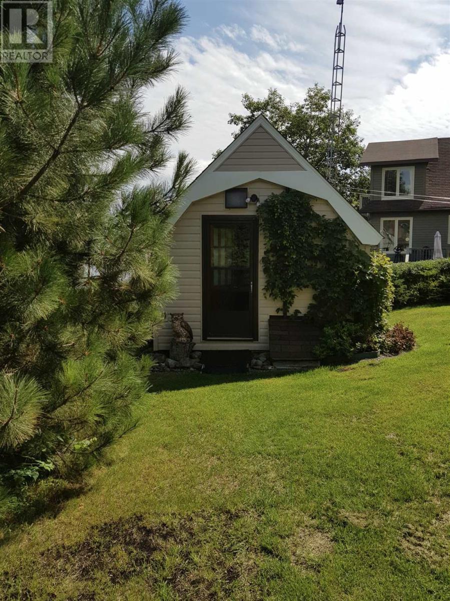 












109 Cressey RD

,
Thessalon,




Ontario
P0R1L0

