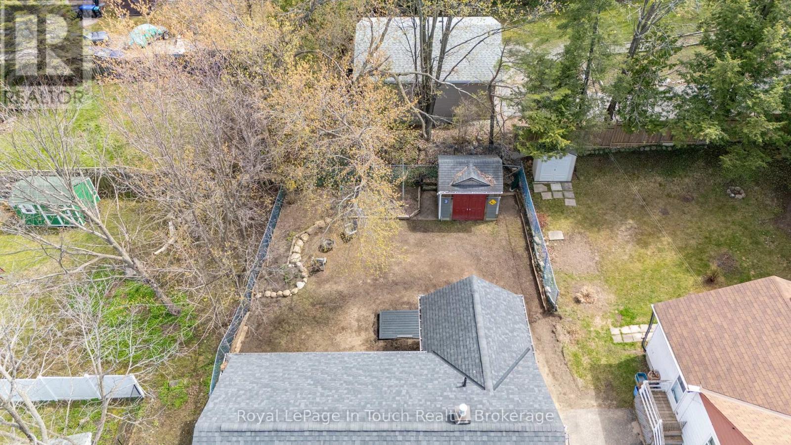 












727 VICTORIA STREET

,
Midland,




Ontario
L4R1B2

