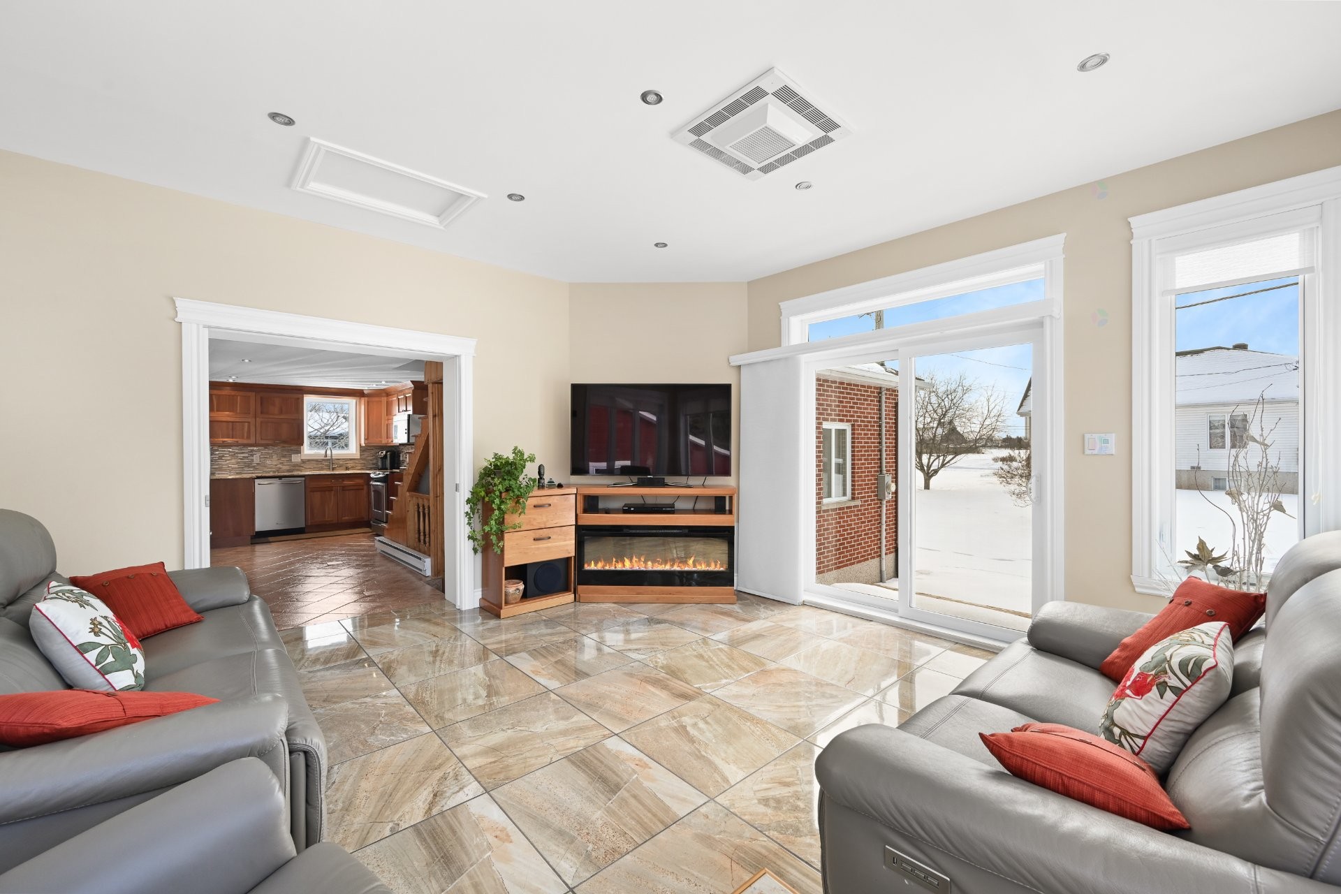 









568


Rg des Irlandais

,
Sainte-Brigide-d'Iberville,




QC
J0J1X0

