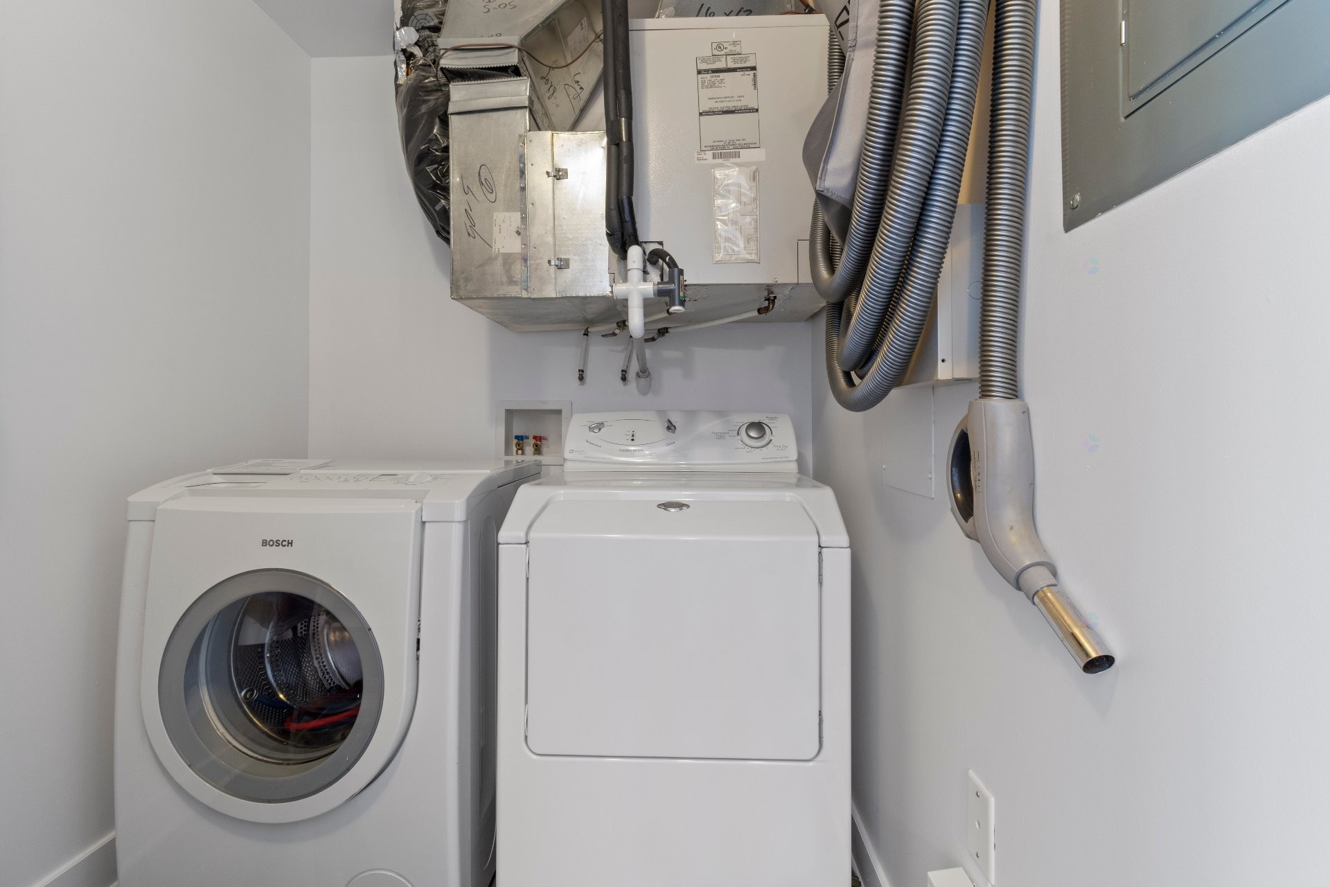 









12832


Rue Notre-Dame E.

, 100,
Montréal (Rivière-des-Prairies/Pointe-aux-Trembles),




QC
H1A1R9

